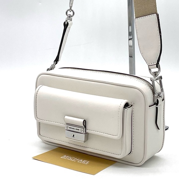 Michael Kors Bags Michael Kors Bradshaw Medium Packet Camera Xbody